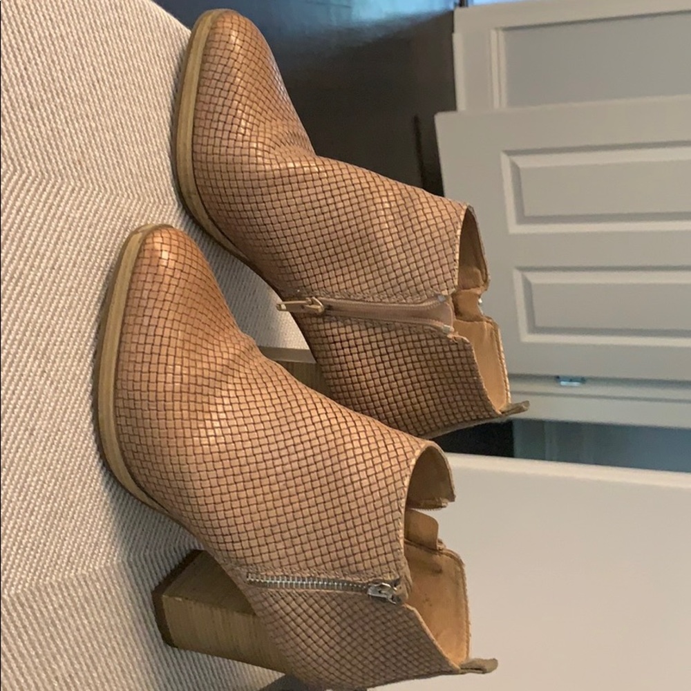 Tan boots